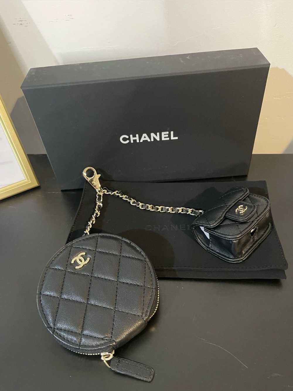 Beauty Black Quilted Mini Bag EarPods Case Set; NWOT